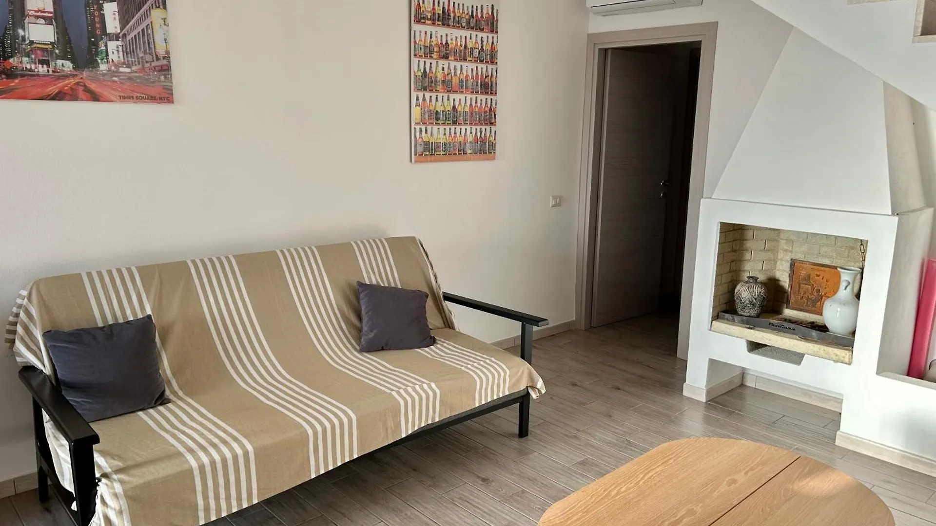 Sunshine Brand New Luxury House Villa Putzu Idu